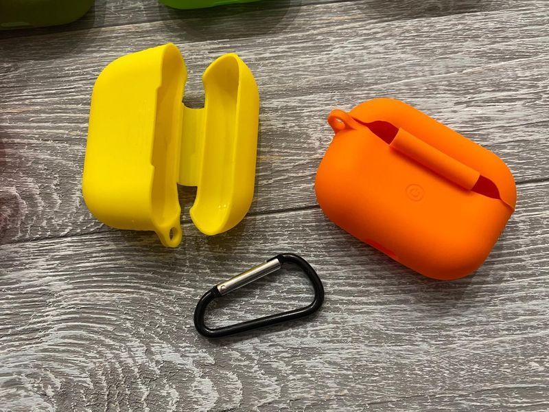 Чохол з карабіном на AirPods Pro (17 видів) 81017 фото