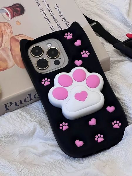 Силиконовый 3D чехол Paw love для iPhone 13 / черный 098950 фото