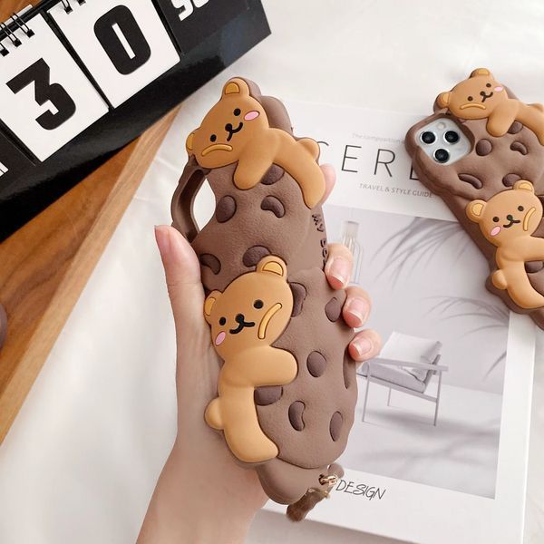 Чехол резиновый Cookie на iPhone 11 / коричневый 098154 фото