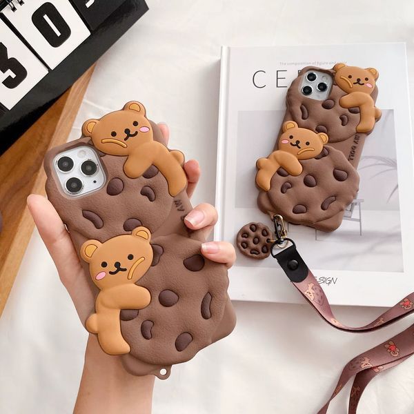Чехол резиновый Cookie на iPhone 13 / коричневый 098155 фото