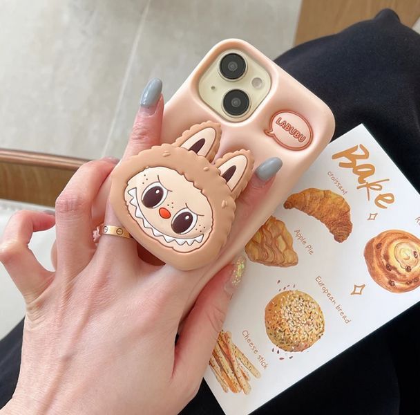 Гумовий 3D чохол Labubu для iPhone 15 Pro Max/коричневий 099860 фото