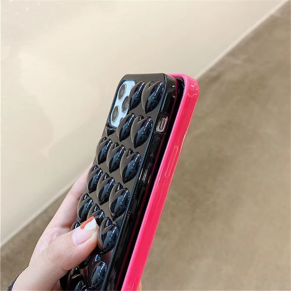 Чехол силиконовый Heart Glossy Silicone на iPhone 15 Pro Max / черный 098114 фото