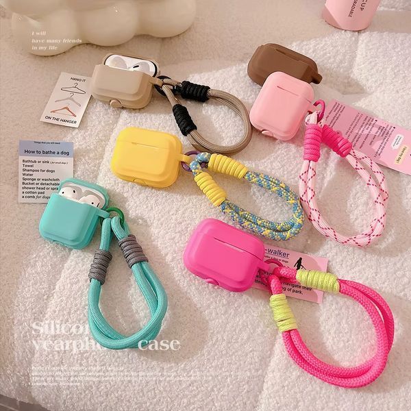 Силіконовий чохол зі шнурком для Airpods Pro 2/ темно-коричневий 098845 фото