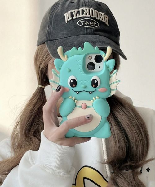 Силиконовый 3D чехол Funny Dragon для iPhone 15 Pro Max / голубой 099451 фото