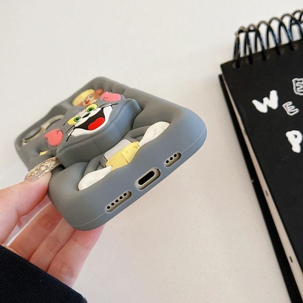 Силиконовый 3D чехол Tom & Jerrie для iPhone 11 / серый 099447 фото