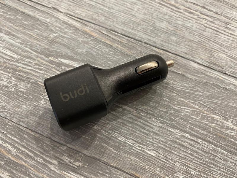 Автомобільний зарядний пристрій Budi (18W Type-c + quick charger 3.0) з LED-індикатором (M8J065T) 81776 фото