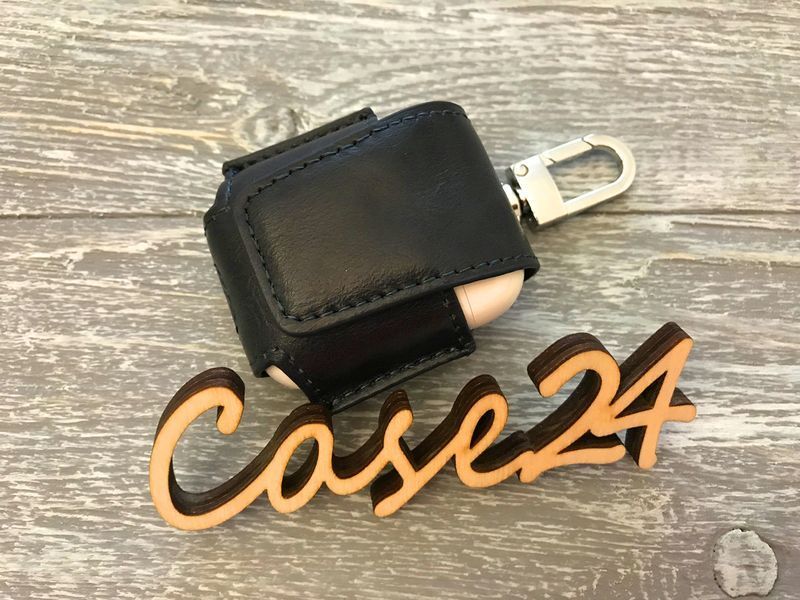 Кожаный чехол с карабином для AirPods (6 цветов) 015774 фото