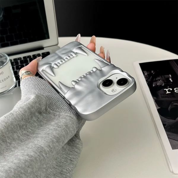 Силіконовий чохол Jaws для iPhone 15 Pro Max / сріблястий 098750 фото