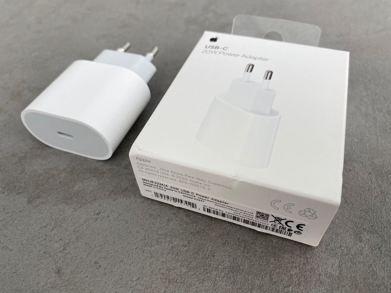 Сетевое зарядное 20W USB-C original Adapter 83580 фото