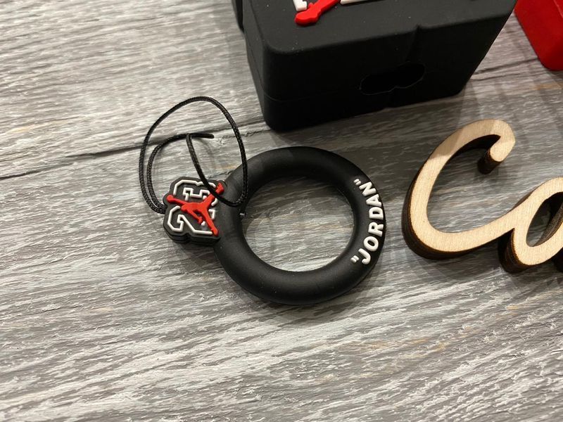 Чохол 3д Jordan 23 Square на Airpods (чорний і червоний) 080900 фото