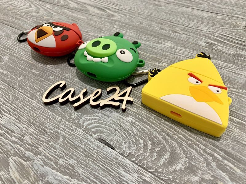 Чохол Злі Птиці на Airpods з карабіном (3 кольори) 017443 фото