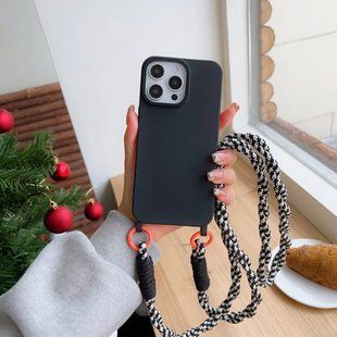 Чохол силіконовий із ремінцем на iPhone 11/чорний 098922 фото
