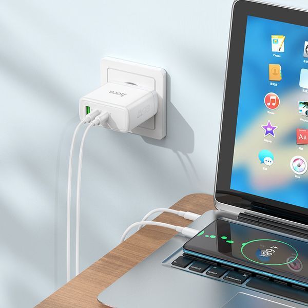СЗУ Hoco N30 Home Charger Glory PD 65W three-port(2C1A) fast charger 90352 фото