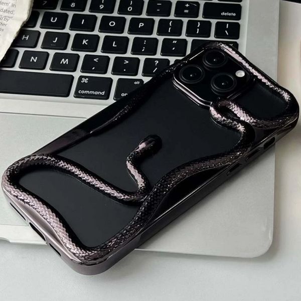TPU чехол Snake для iPhone 15 Pro Max / black 202112 фото