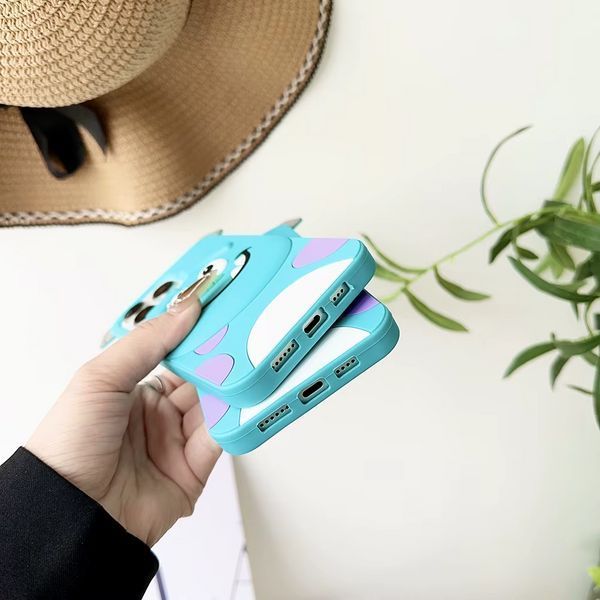 Резиновый 3D чехол для iPhone 14 Pro / Sulley 098679 фото