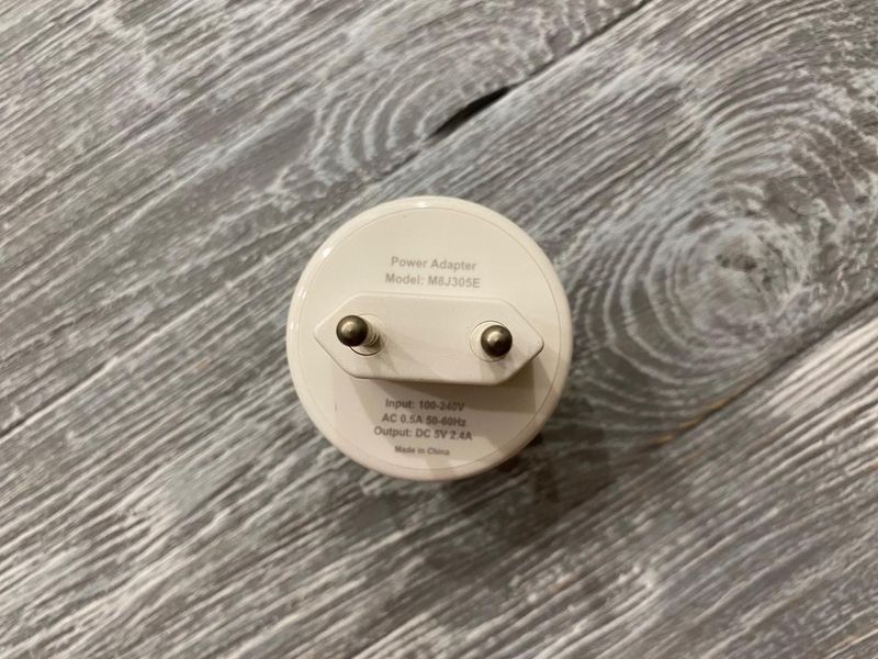 Мережевий зарядний пристрій Budi на 2 USB порту (12w, 2.4 A) чорно-білий 81655 фото