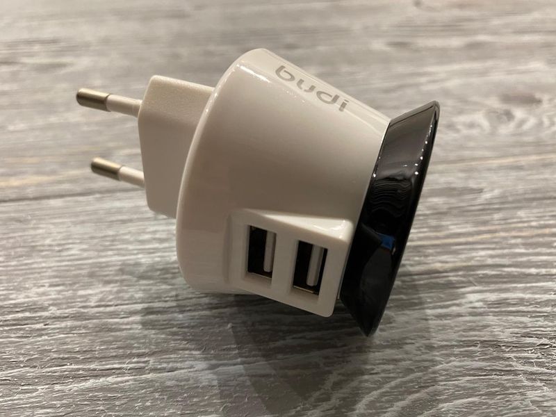 Мережевий зарядний пристрій Budi на 2 USB порту (12w, 2.4 A) чорно-білий 81655 фото