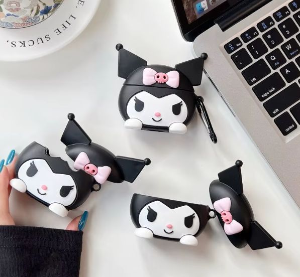 Силиконовый чехол с карабином для Airpods 1/2 / Kuromi 098625 фото